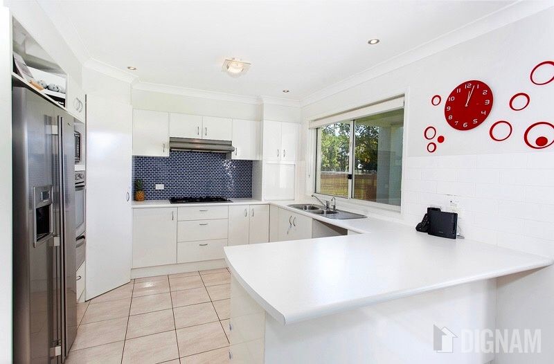 25 Railway Parade, Woonona NSW