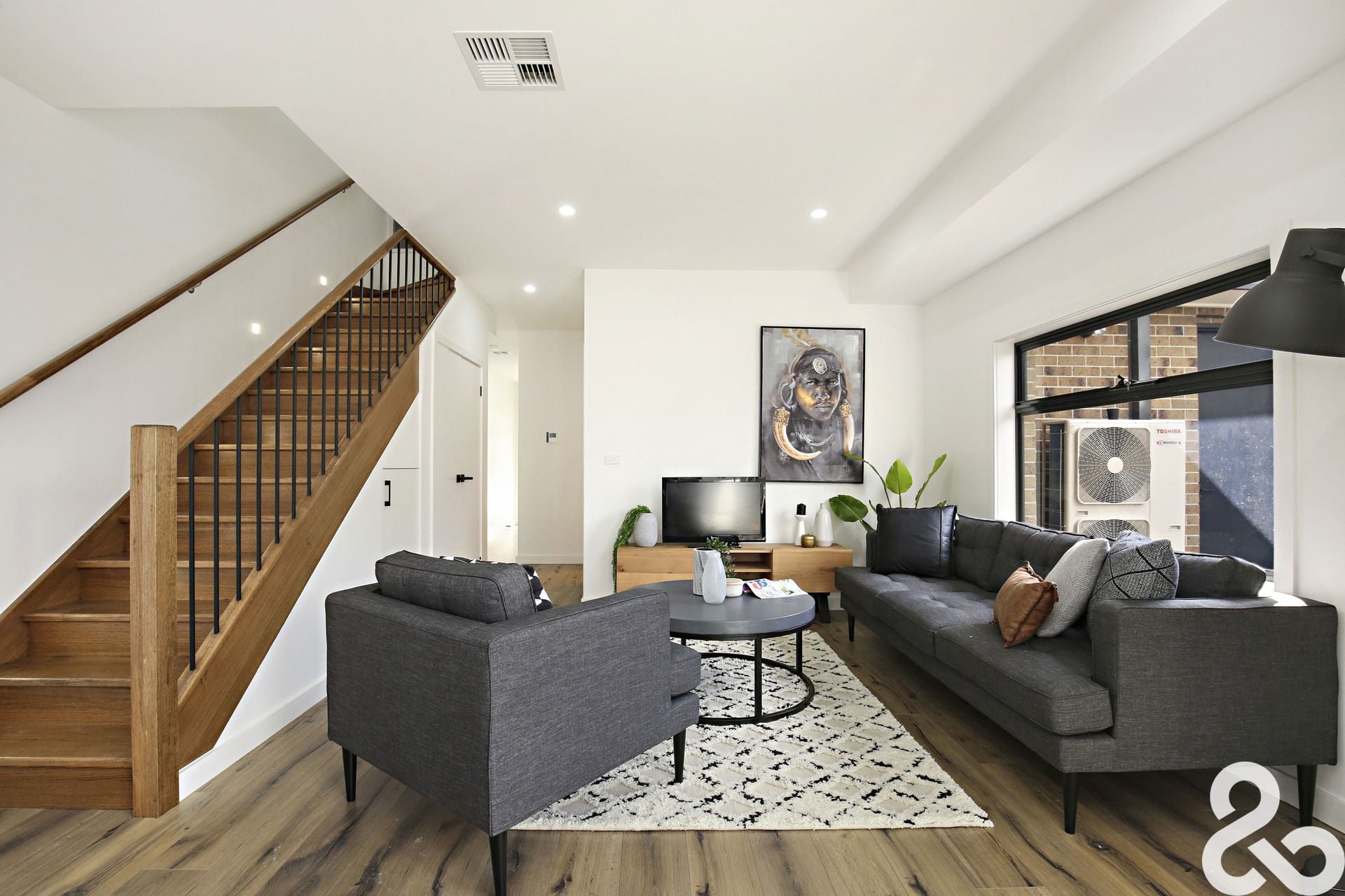 SPACIOUS LUXURY WITH DESIGNER DETAIL