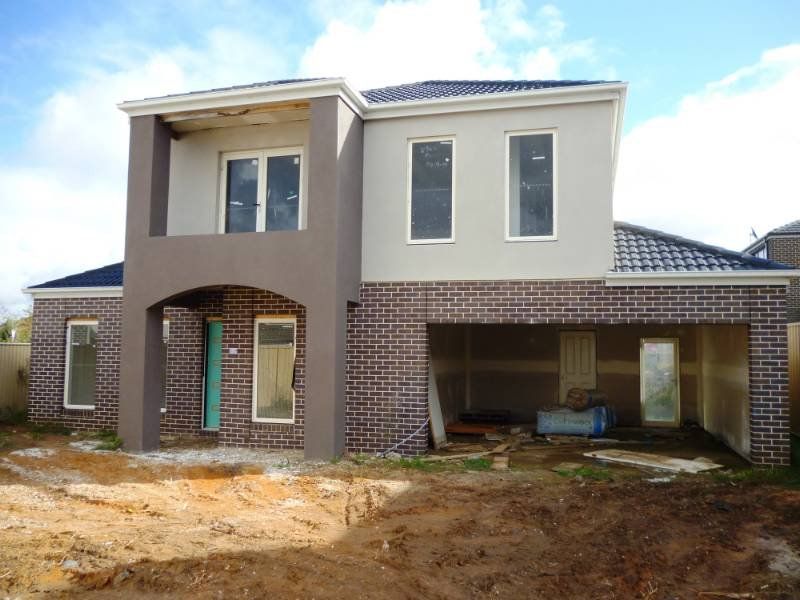 18 Stradbroke Gardens, Caroline Springs - Thumbnail 2