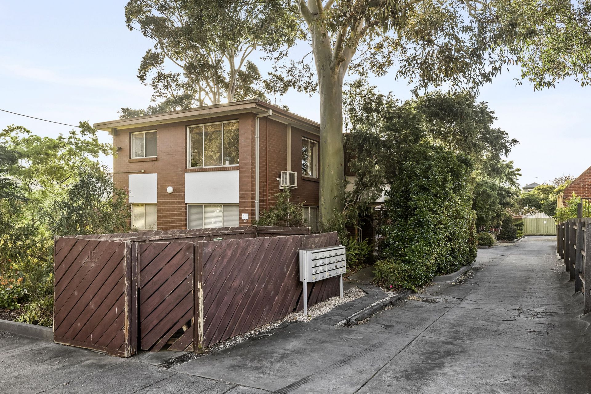 2/15 Elm Avenue, Elsternwick - Thumbnail 3