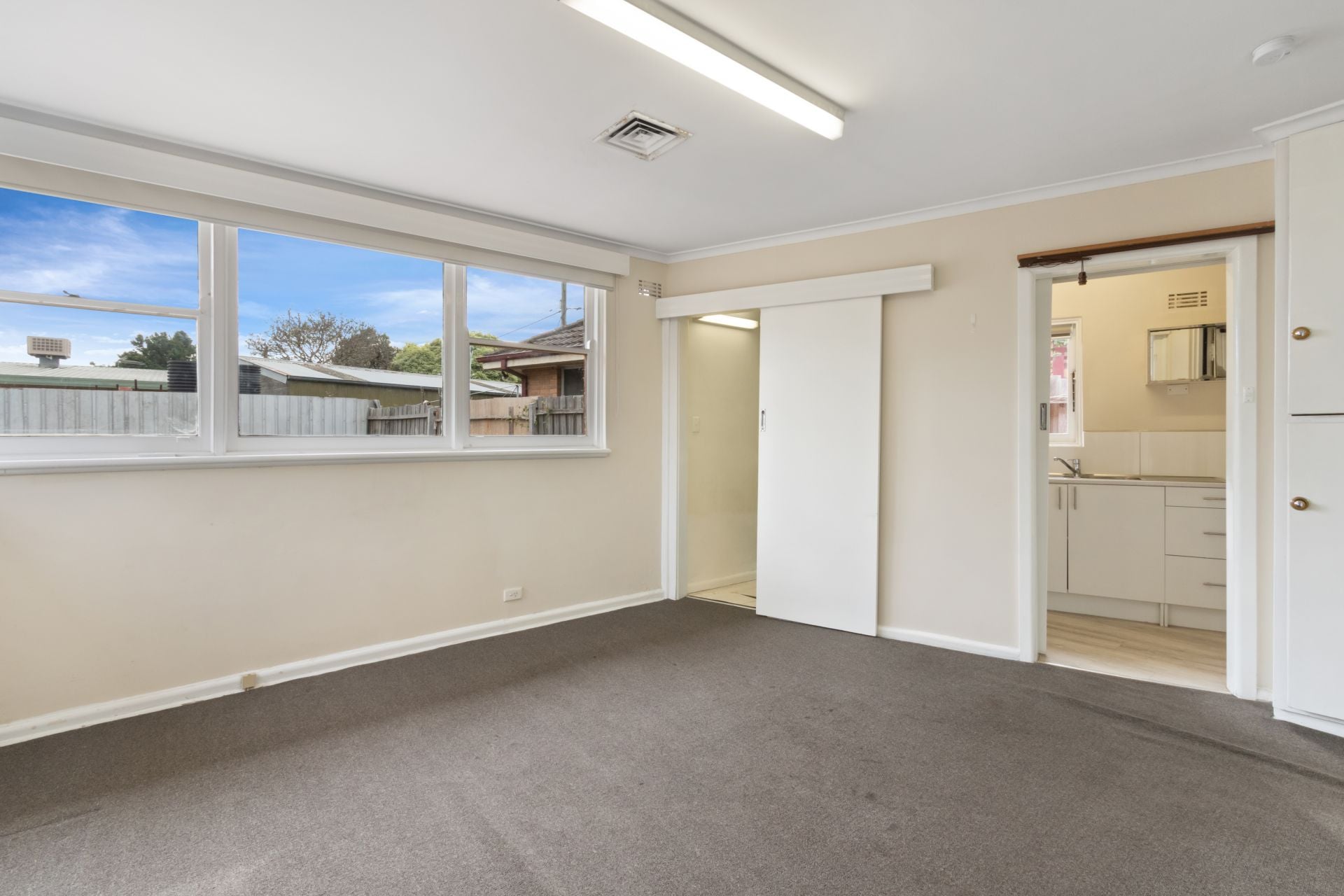 Spacious House in Ideal Locale - 9 MONTH LEASE