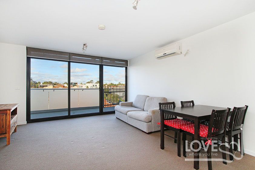 2 BEDROOMS, 2 BATHROOMS... THE PERFECT COMBINATION