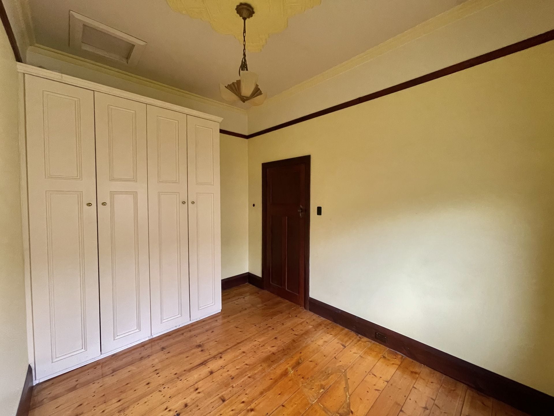 Stunning Federation Californian Bungalow In The Ideal Location!