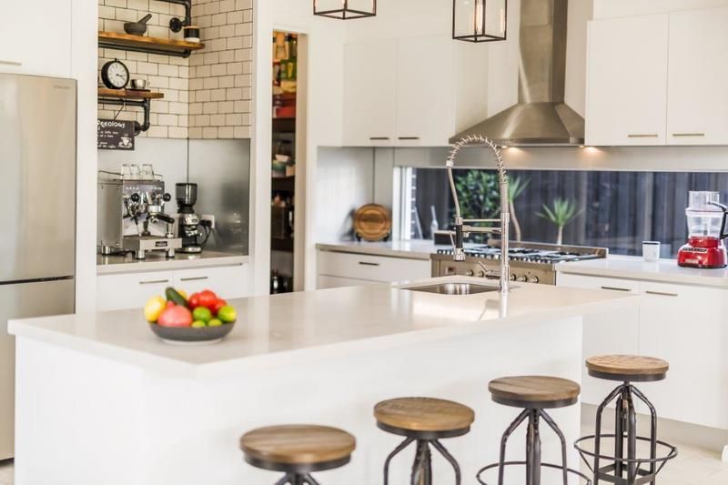 Colebee 6 Summerland Crescent