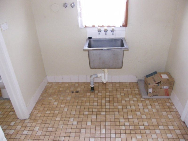 22 Tallara Avenue MOUNT GAMBIER SA, Mount Gambier - Thumbnail 2