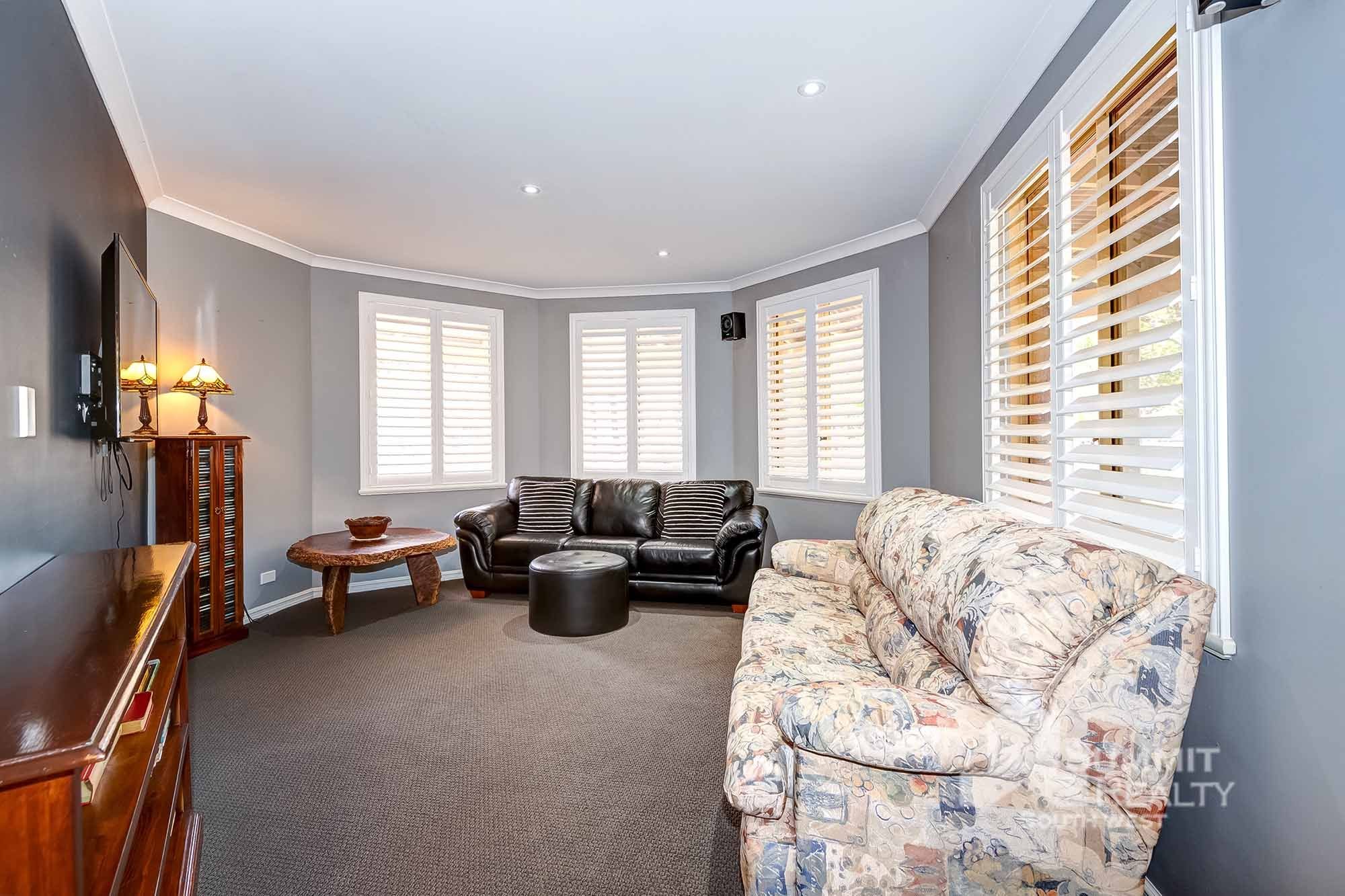 Real Estate For Sale 10 Roberts Road Leschenault , WA