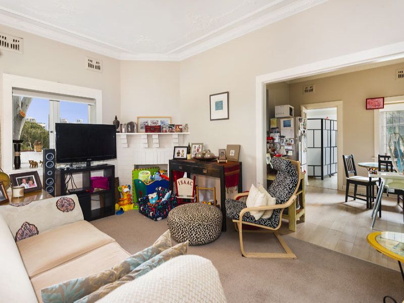 2 Reserve Street NEUTRAL BAY NSW, Bay - Thumbnail 3