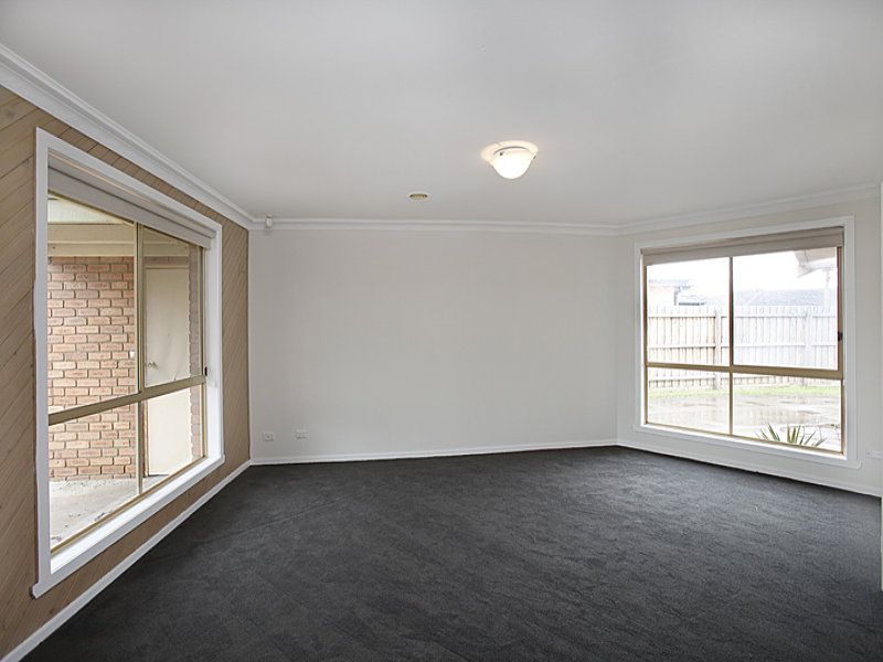 2/8 Trembath Court, Altona Meadows - Thumbnail 5