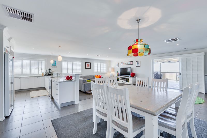 13 Lindsay Avenue, Bacchus Marsh - Thumbnail 3