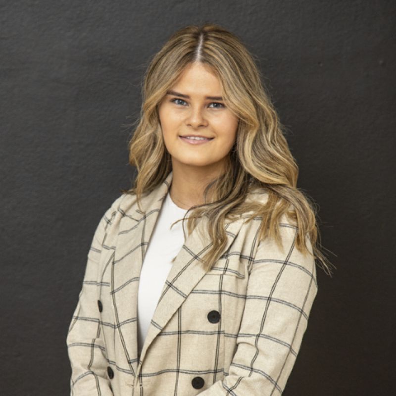 Ella Scott MattBlak Property