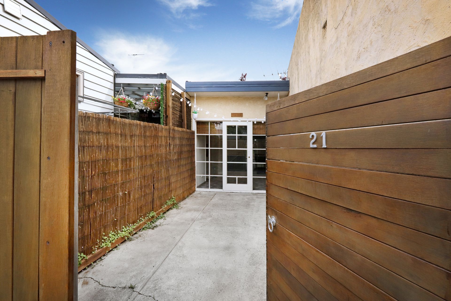 21 Pentland Parade SEDDON VIC, Seddon - Thumbnail 2