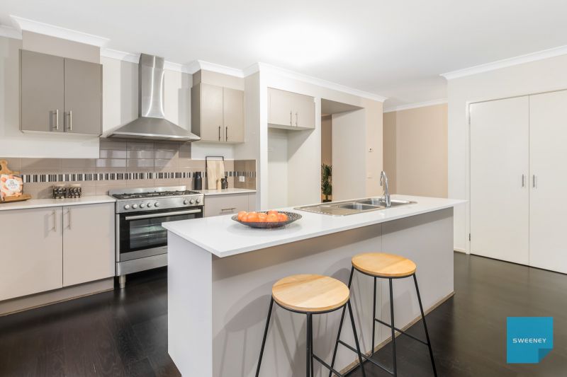 8 Flinders Place, Caroline Springs - Thumbnail 5