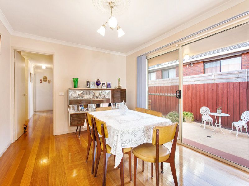 15 Brennan   Crt, Altona Meadows - Thumbnail 4