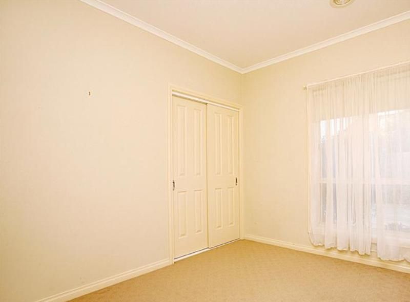 $300-320OPW LOOKING FOR A GREAT TENANT!