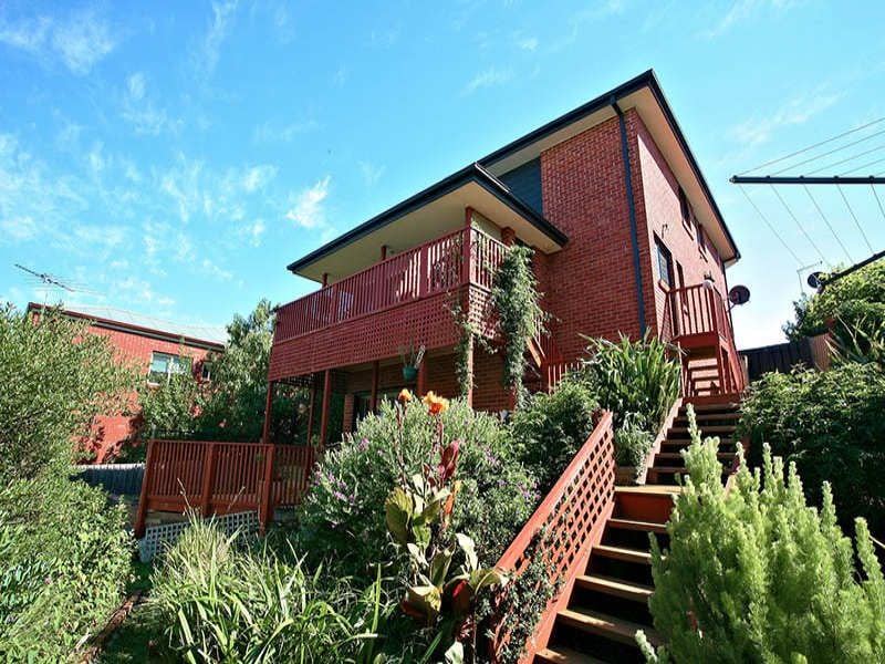 8 Appleberry Place SOUTH MORANG, South Morang - Thumbnail 2