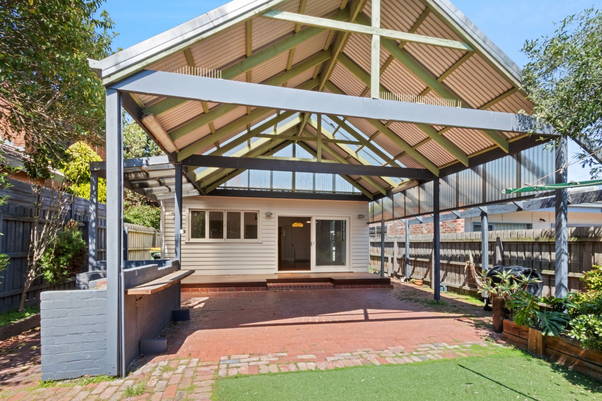 Stunning Family Home in The Heart of Thornbury