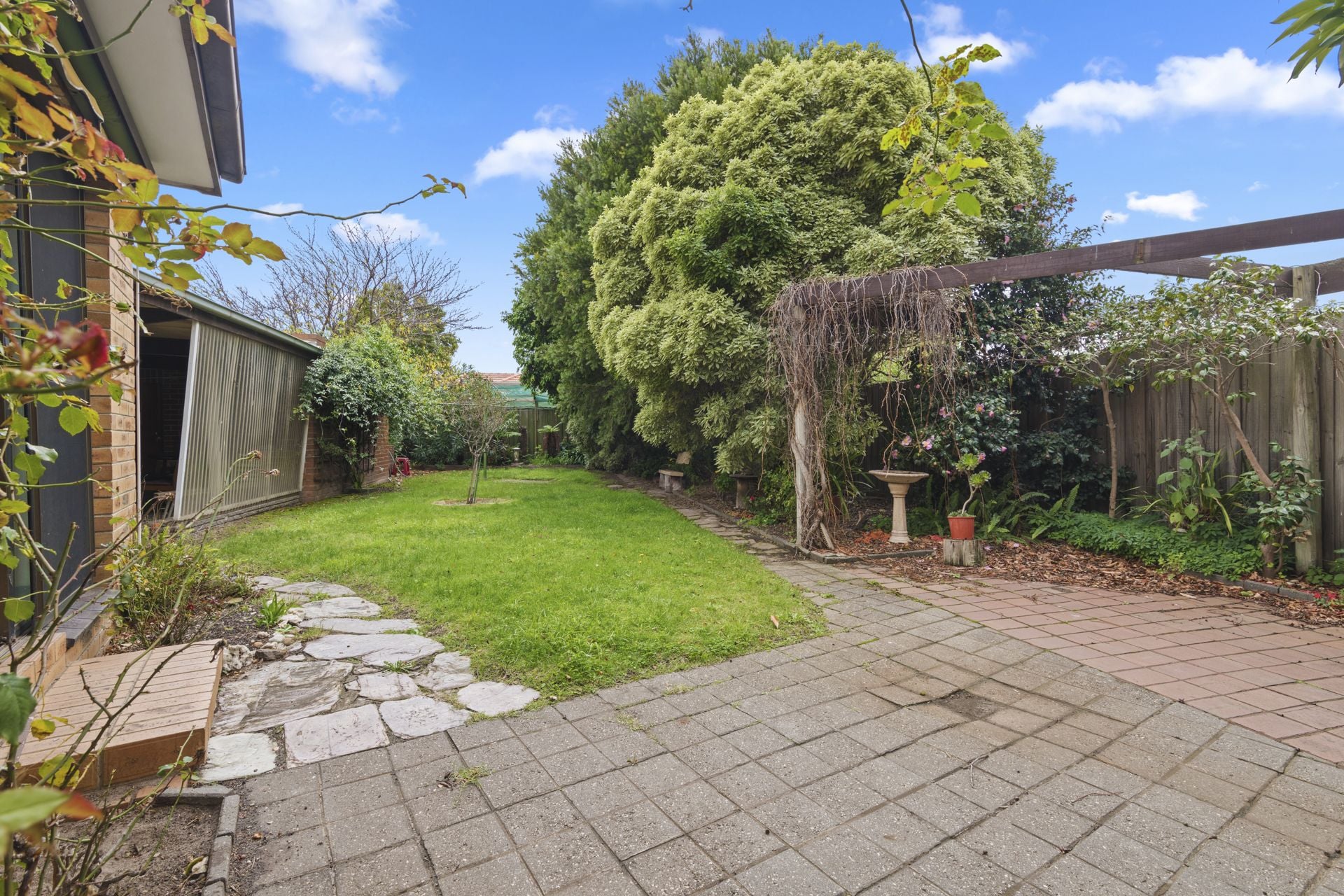 LOCATION WITH POTENTIAL