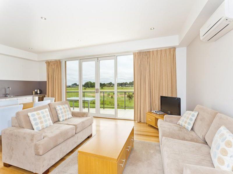 22/110 Tomara Drive BARWON HEADS VIC, Barwon Heads - Thumbnail 2