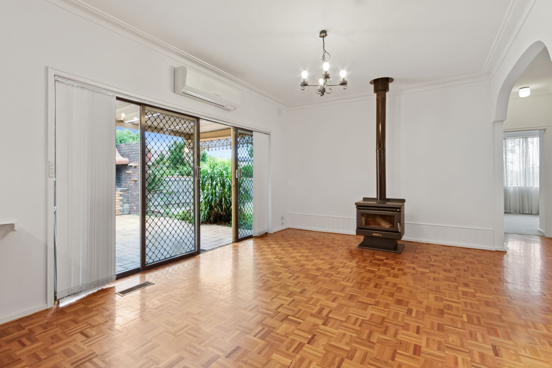 Spacious 4 Bedroom House - 6 Month Lease