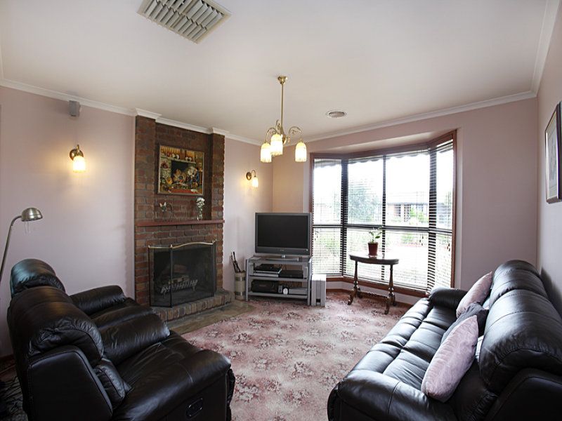 14 Tomkin Court, Altona Meadows - Thumbnail 3