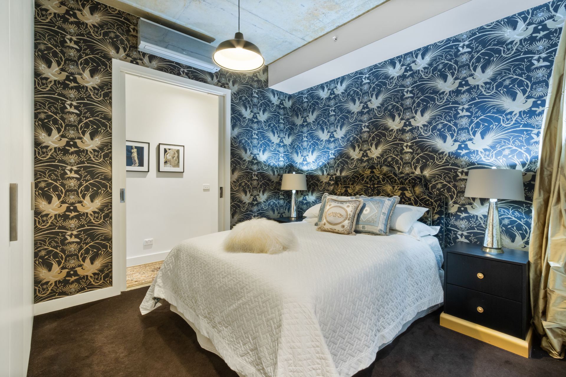BOUTIQUE LIVING