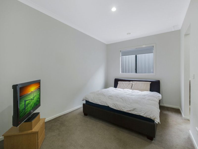 6 Pearson Road MERNDA, Mernda - Thumbnail 8