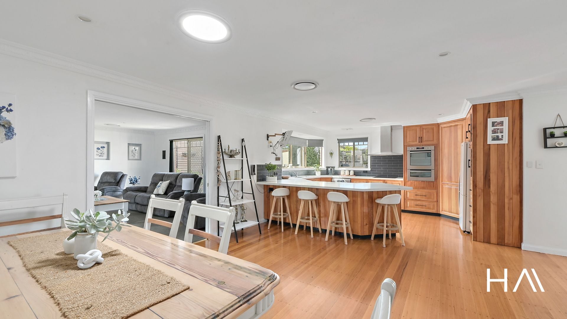 18 Luke Court Summerhill, Summerhill - Thumbnail 3