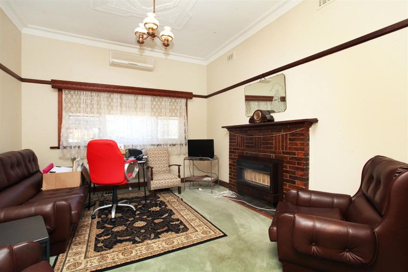 2 Waratah Street, West Footscray - Thumbnail 3
