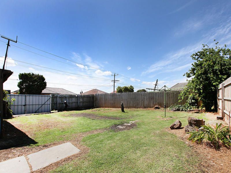 12 Cypress Avenue