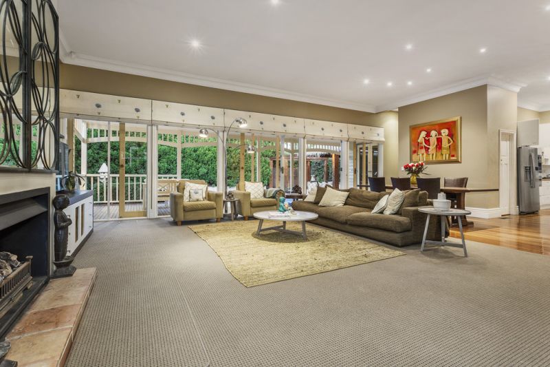 17 Albany Crescent, Surrey Hills - Thumbnail 3