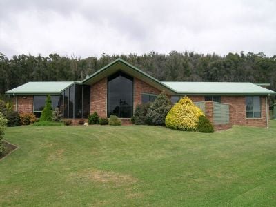 6 Harding Drive, TURNERS BEACH, Turners Beach - Thumbnail 2