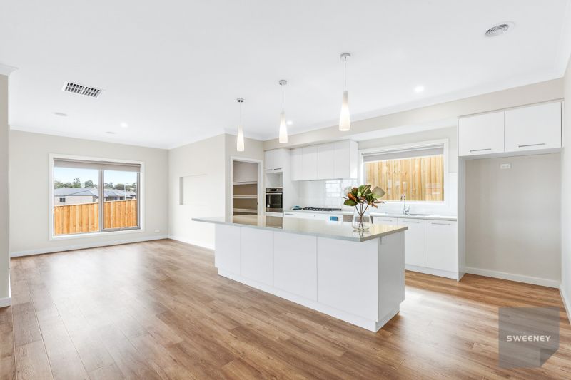 42 McLachlan Street, Bacchus Marsh - Thumbnail 6