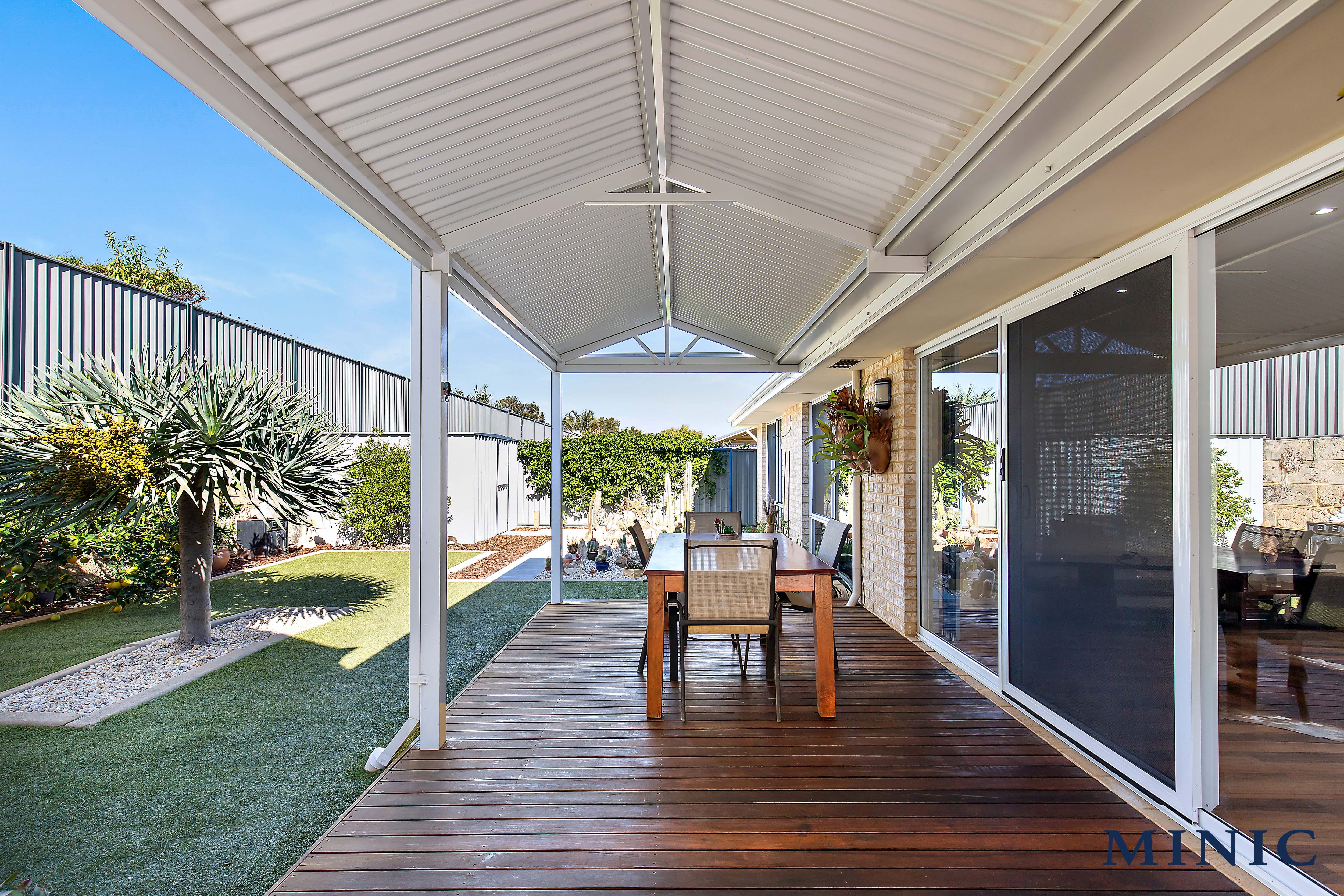 15 Burgess Drive, Byford