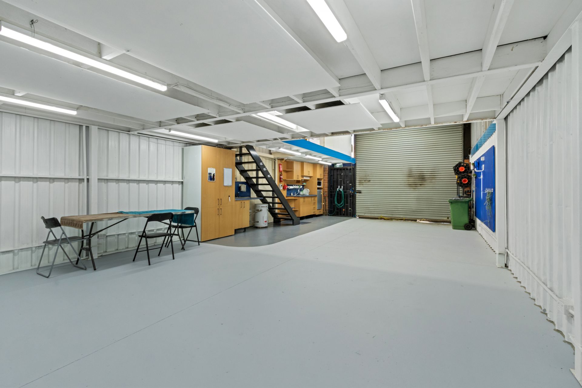 FANTASTIC OPPORTUNITY - INVEST OR OCCUPY