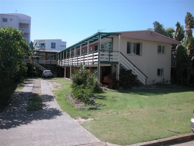 4/4 Johnston Street BILINGA QLD, Bilinga - Thumbnail 2