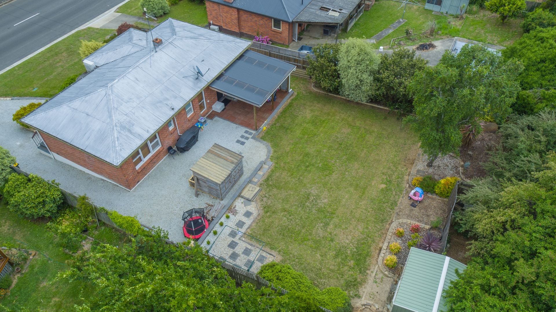 56 Pitt Avenue RIVERSIDE, Riverside - Thumbnail 3