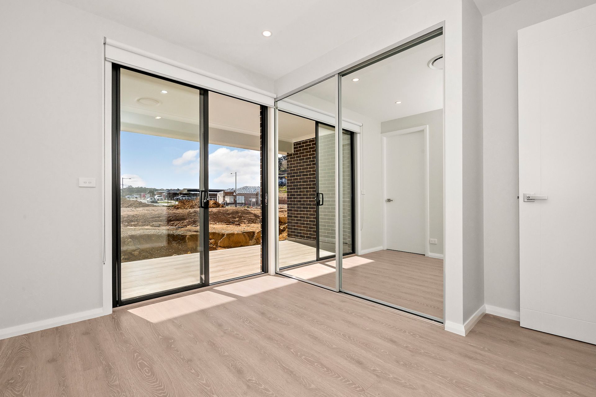 Real Estate For Lease 16a Frazer Simons Way Taylor , ACT