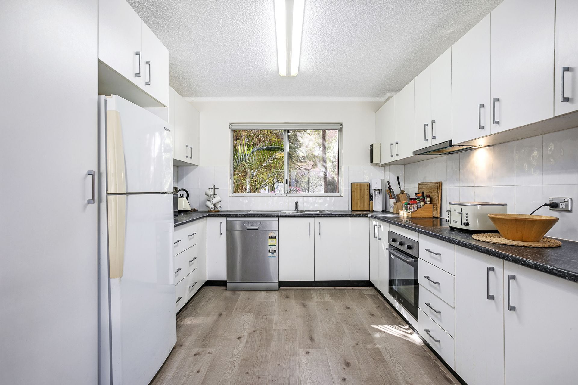 12/83-89 Auburn Street Sutherland NSW, Sutherland - Thumbnail 2