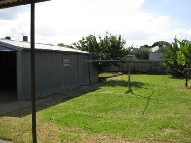 A Charming Home in Thornbury