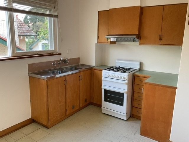 **Spacious and Sunny**