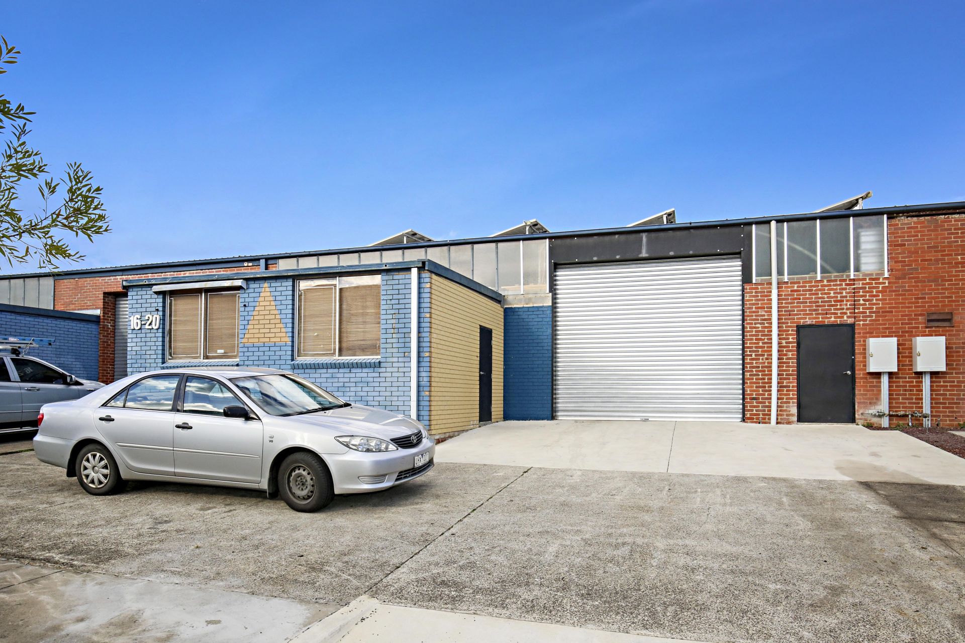 OPEN PLAN FACTORY / WAREHOUSE