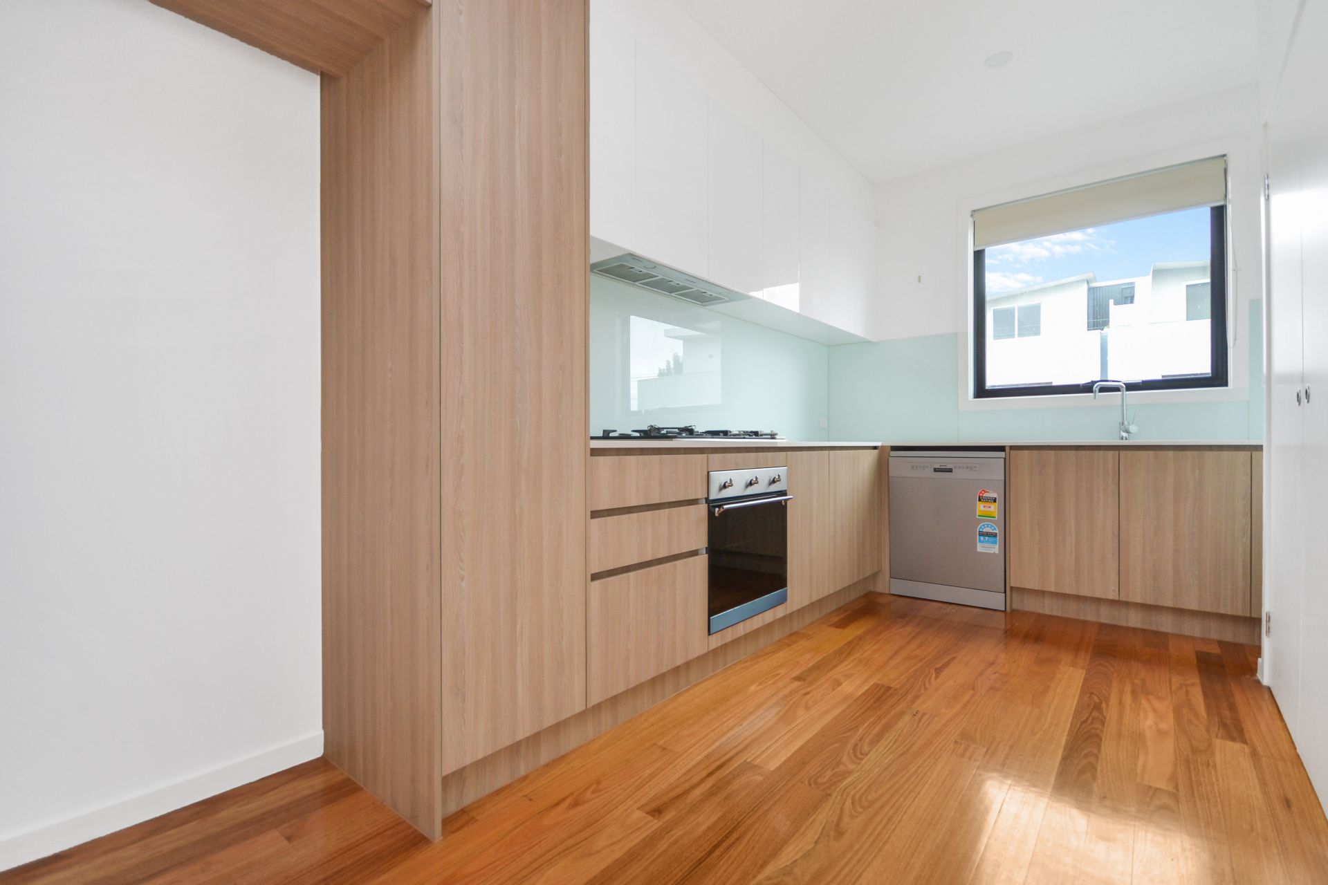 Light filled living in Northcote