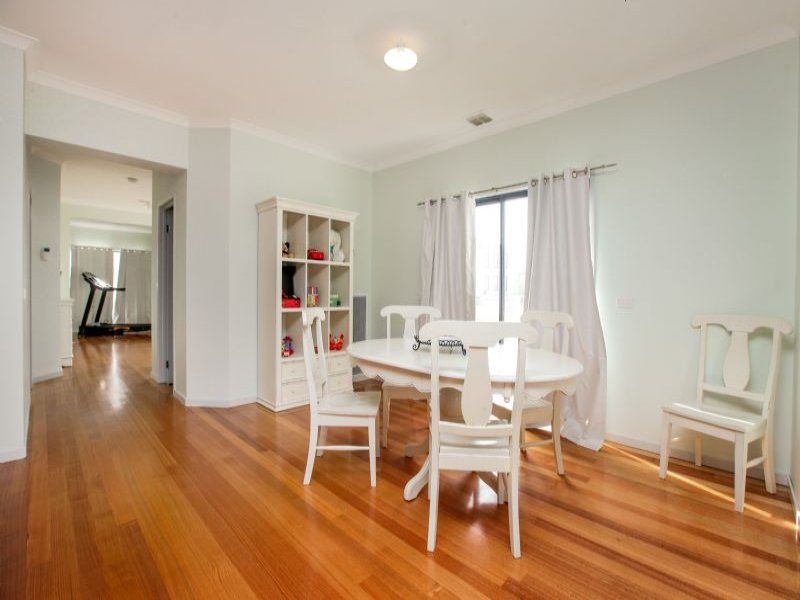 4 Vancluse Lane, Caroline Springs - Thumbnail 7