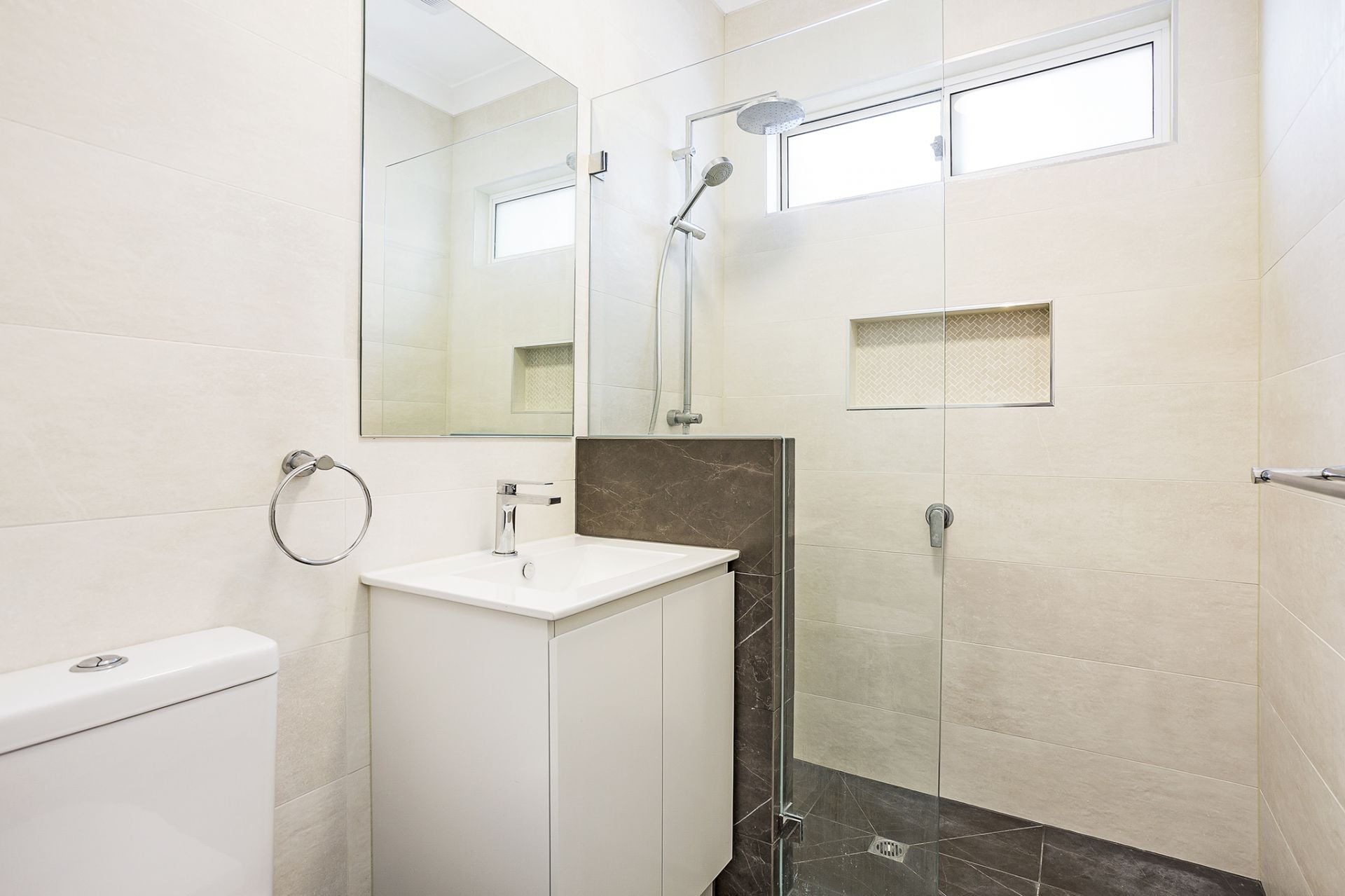 54 Novara Crescent Como NSW, Como - Thumbnail 6