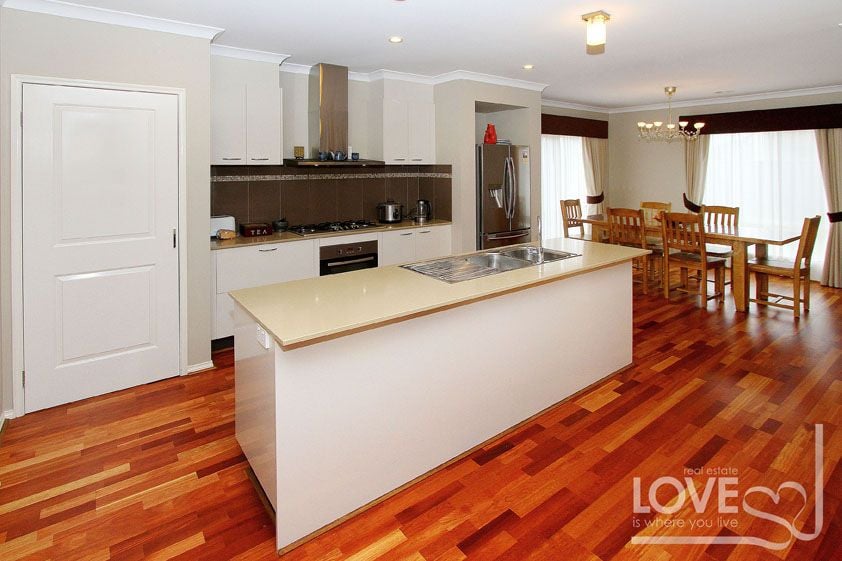 LUXURY LIVING !!!