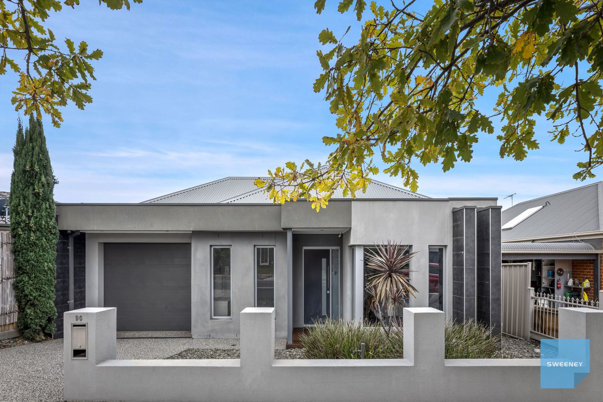 96 Oakview Parade, Caroline Springs - Thumbnail 2