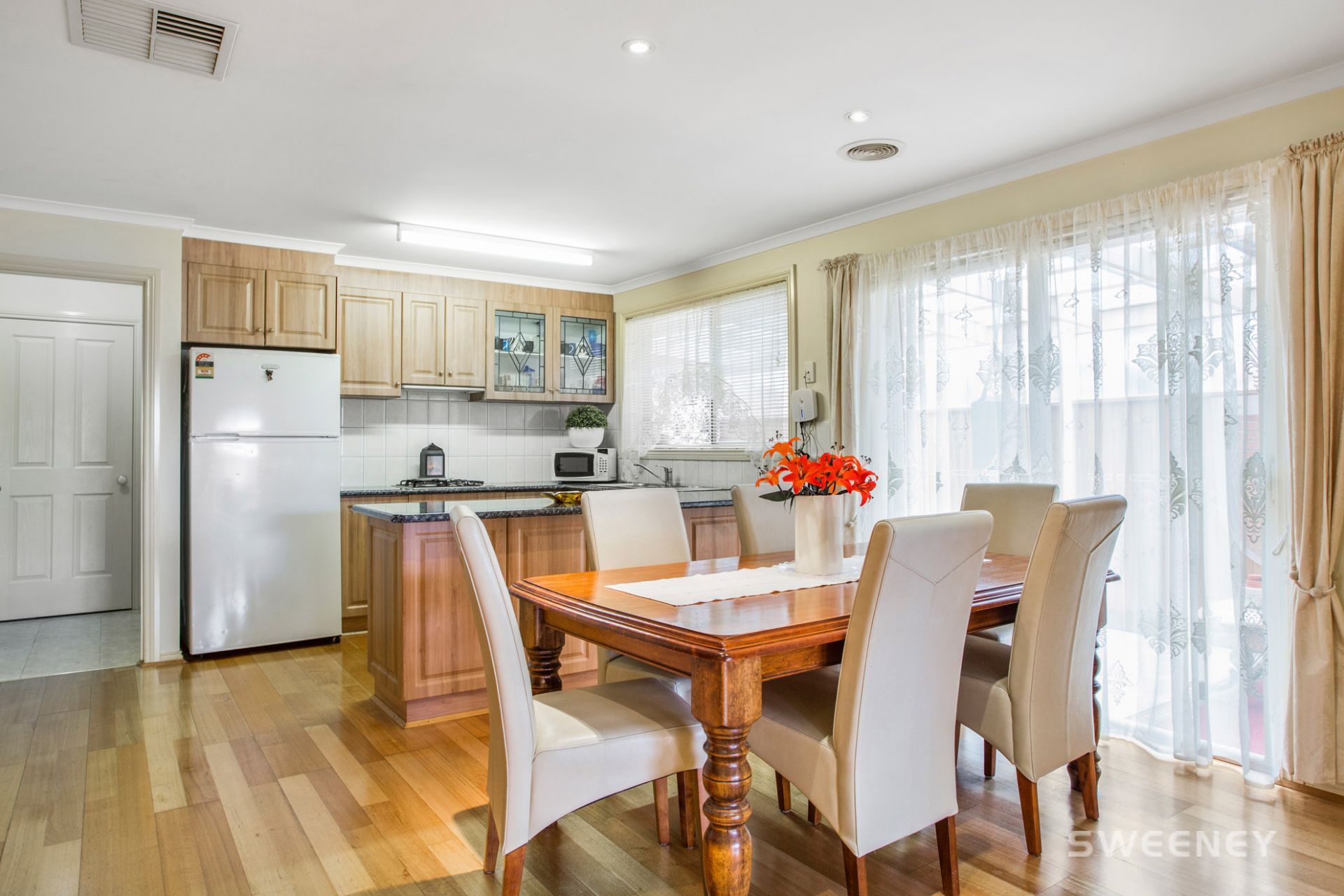 28 Newham Way, Altona Meadows - Thumbnail 5