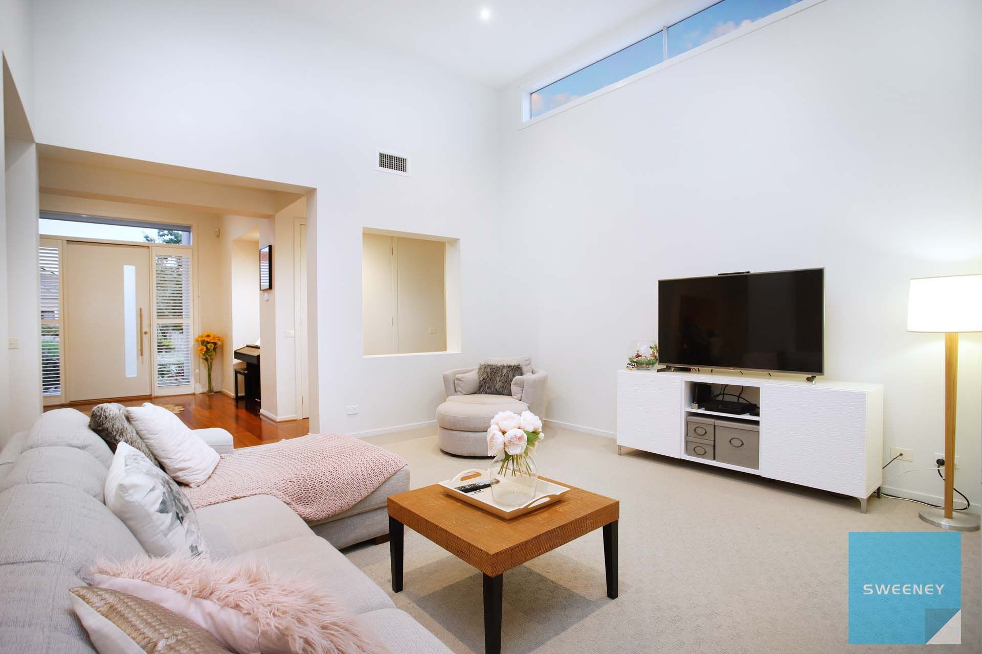 10 Glen Drouitt Drive, Caroline Springs - Thumbnail 6