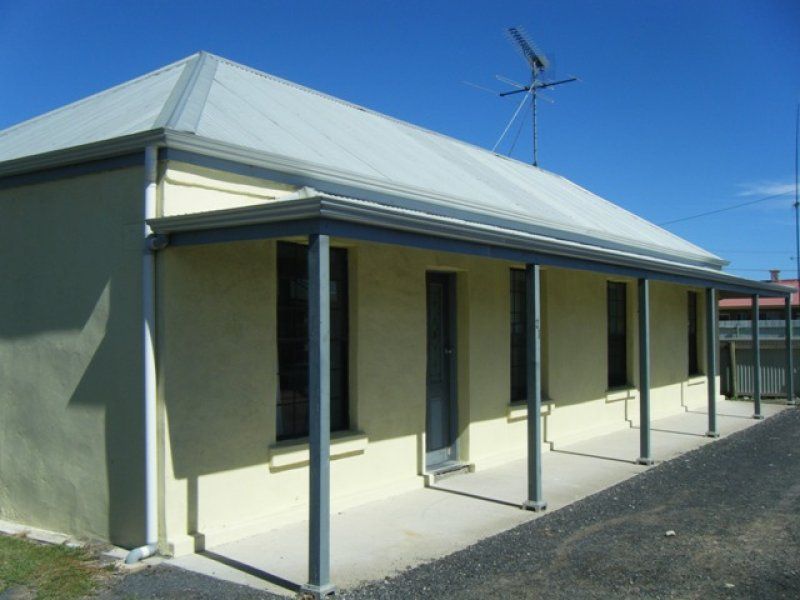 21 Meylin Street PORT MACDONNELL SA, Port Macdonnell - Thumbnail 3