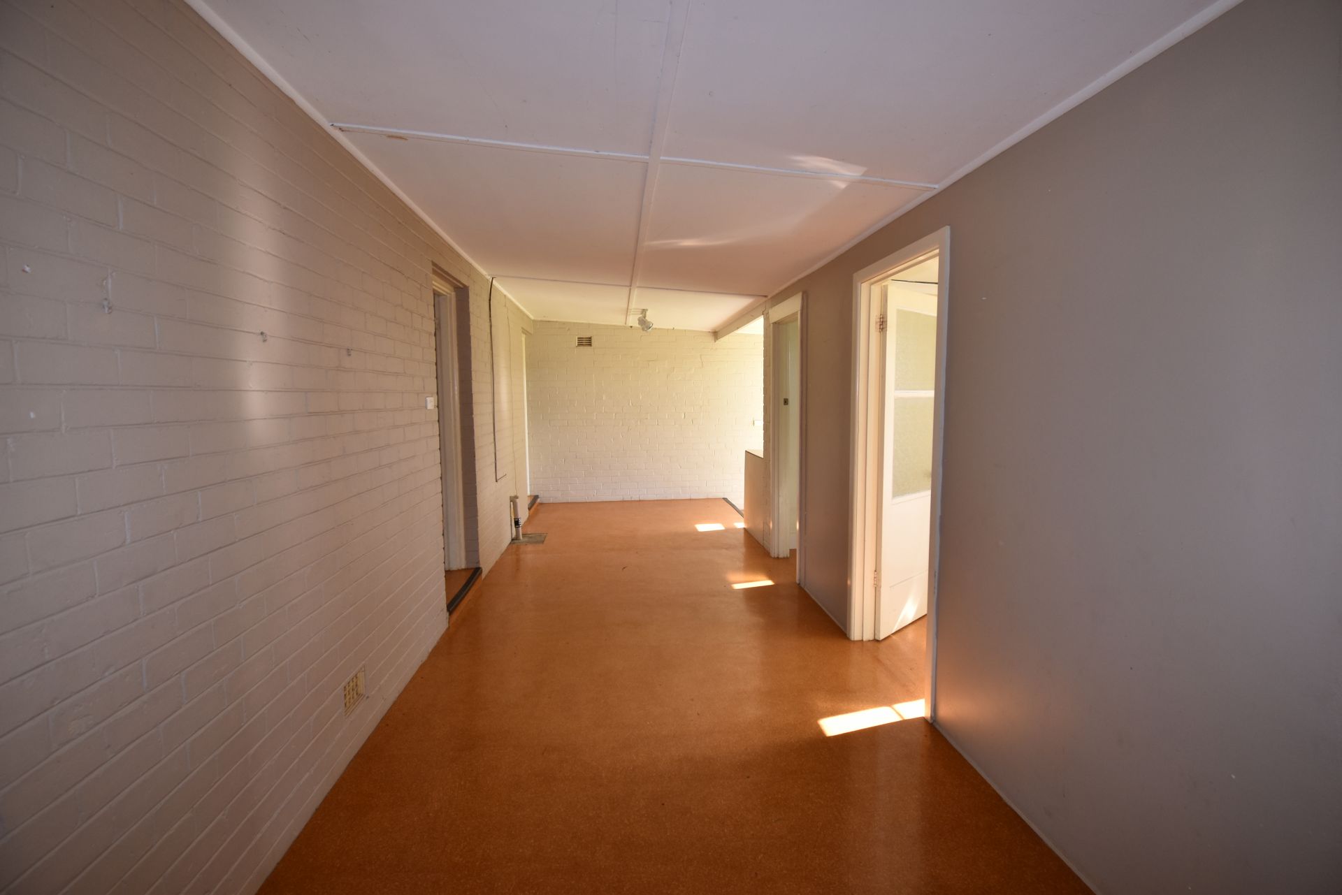 284 Highview Crescent, Lavington Kane Real Estate